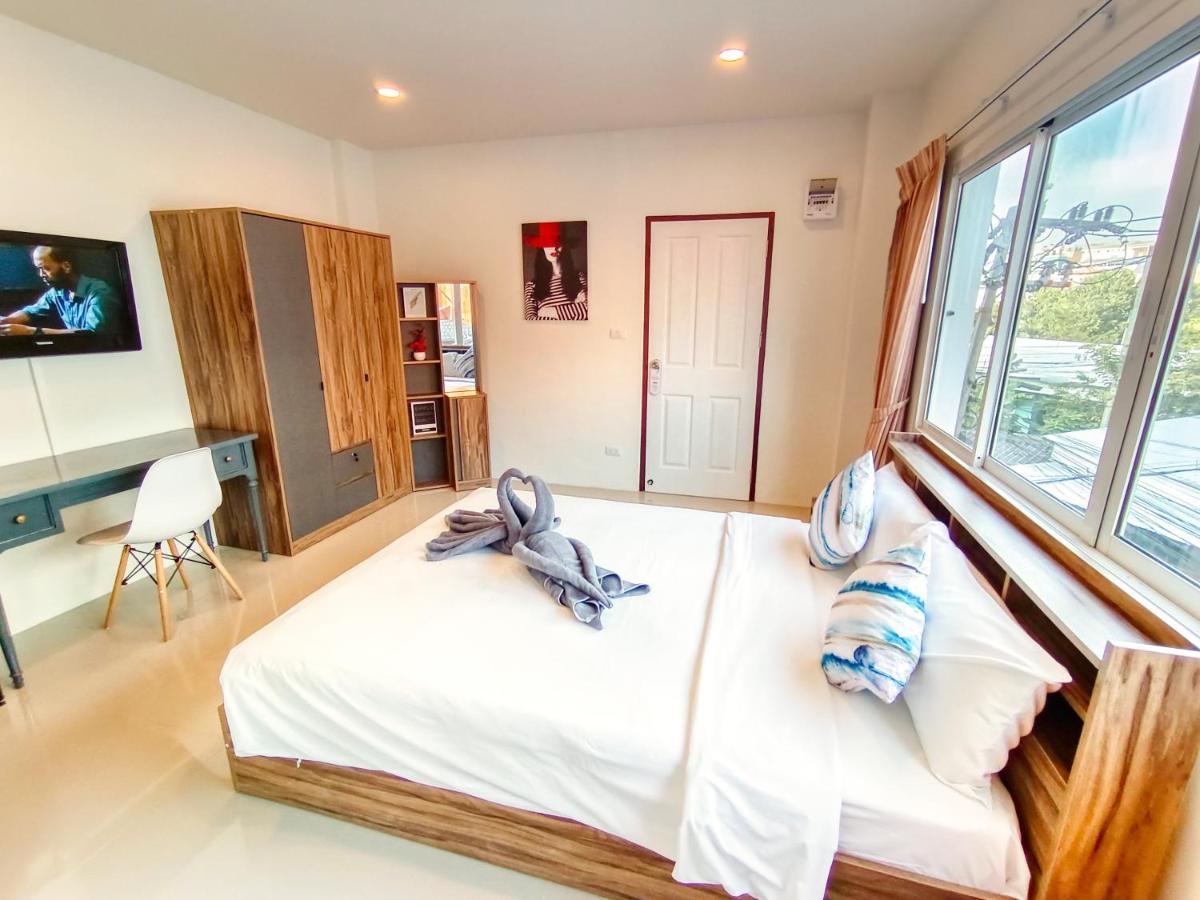 Sailor Hotel Pattaya Esterno foto